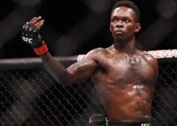 Israel Adesanya czuje się niedoceniany: „Dywizja średnia stanęła w miejscu i jest nudna beze mnie”